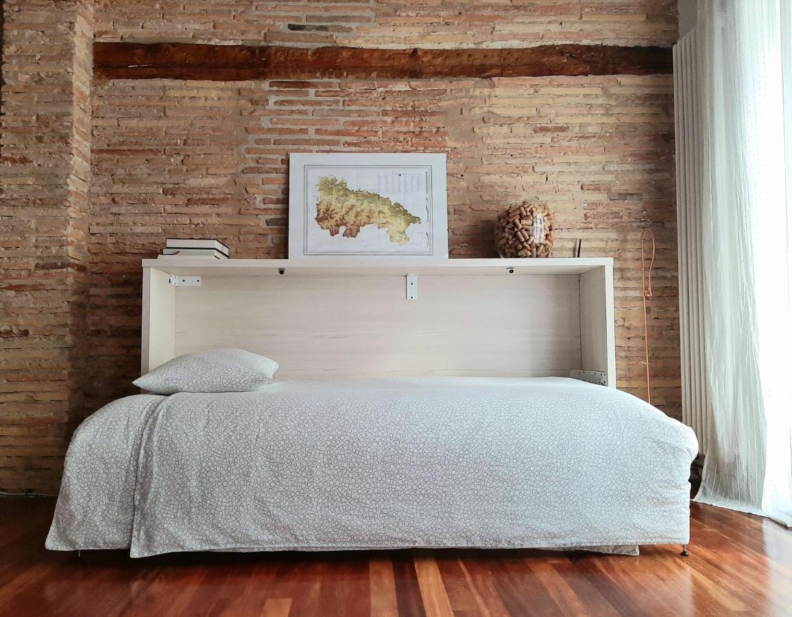 דירות לוגרוניו Lux Wood Loft With Air Con & Lift מראה חיצוני תמונה